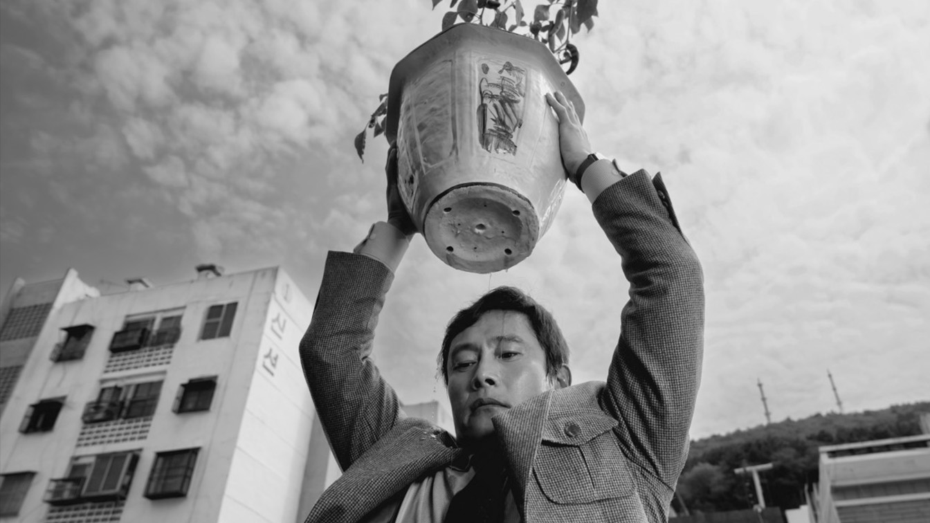 CJ ENM 영화 어쩔수가없다